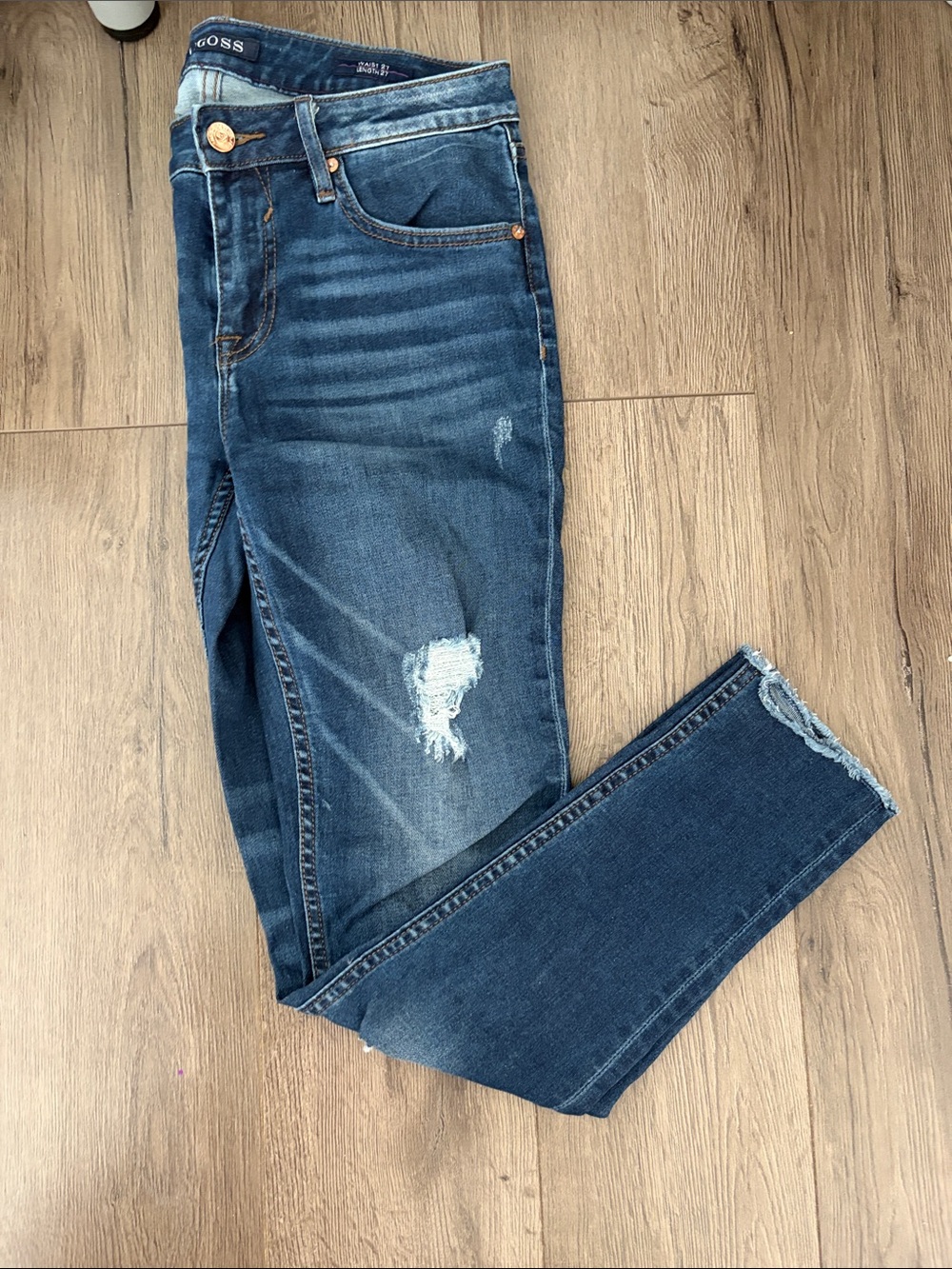 Vigoss Dark Blue Distressed Women's Jeans. Women’s size 27